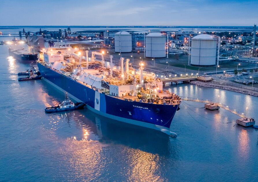 Finland Charters FSRU From LNG Firm Excelerate Energy