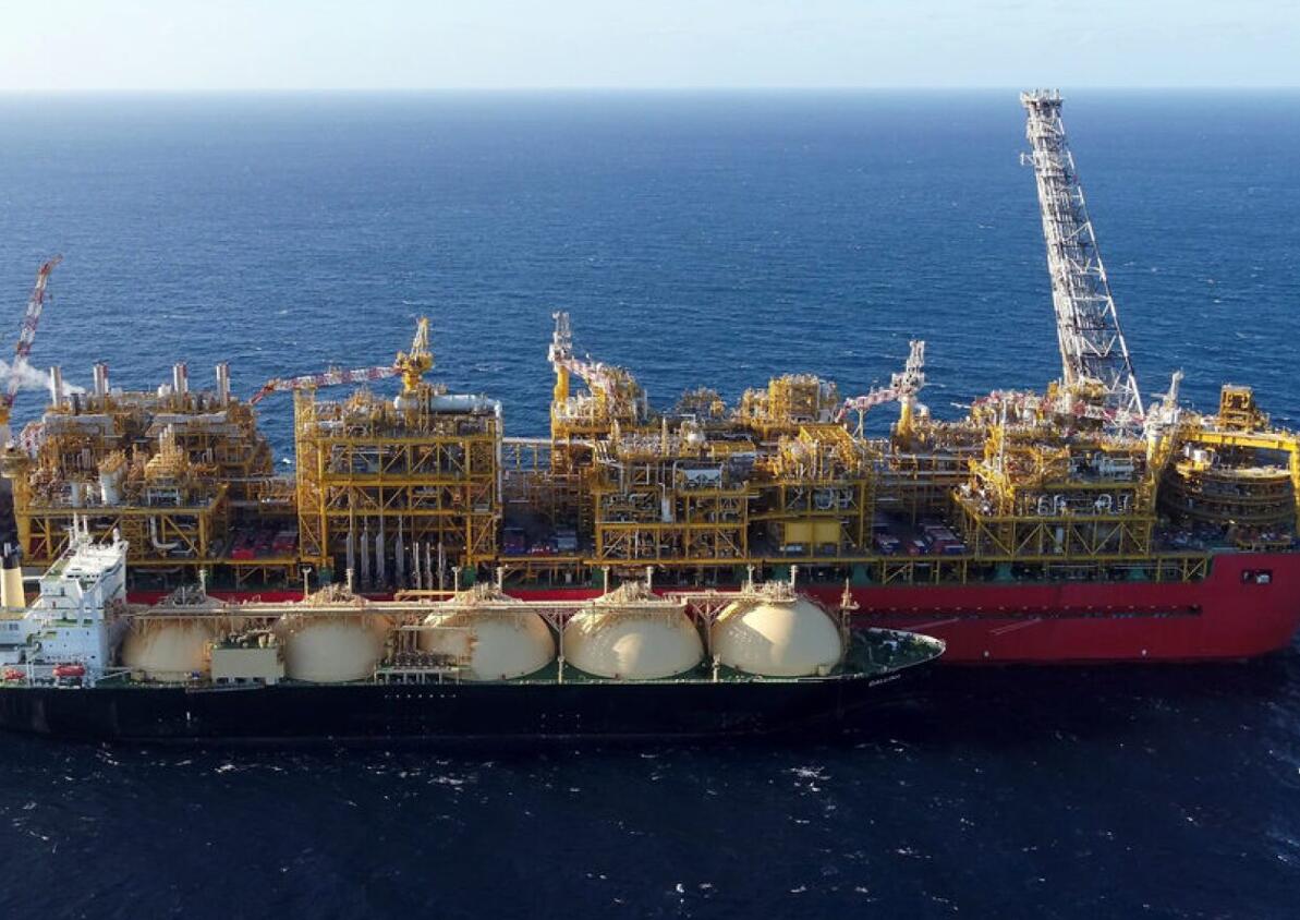 Shell Restarts Prelude FLNG Project